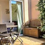 Apartmán Le Murier - Rez De Jardin Avec Veranda, Terrasse A 5min A Pied De La Avec Parking - By Auraconciergerie *