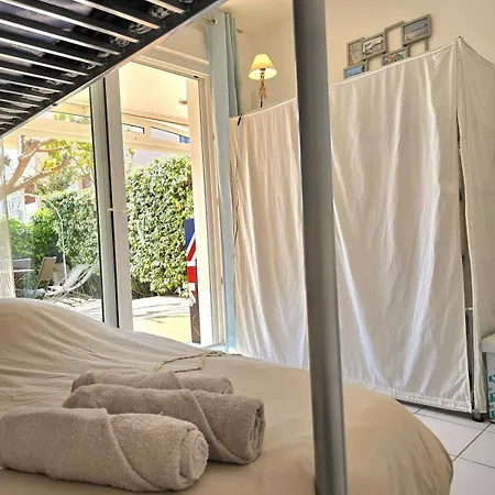 Le Murier - Rez De Jardin Avec Véranda, Terrasse à 5min A Pied De La Avec Parking - By Auraconciergerie * Les Lecques